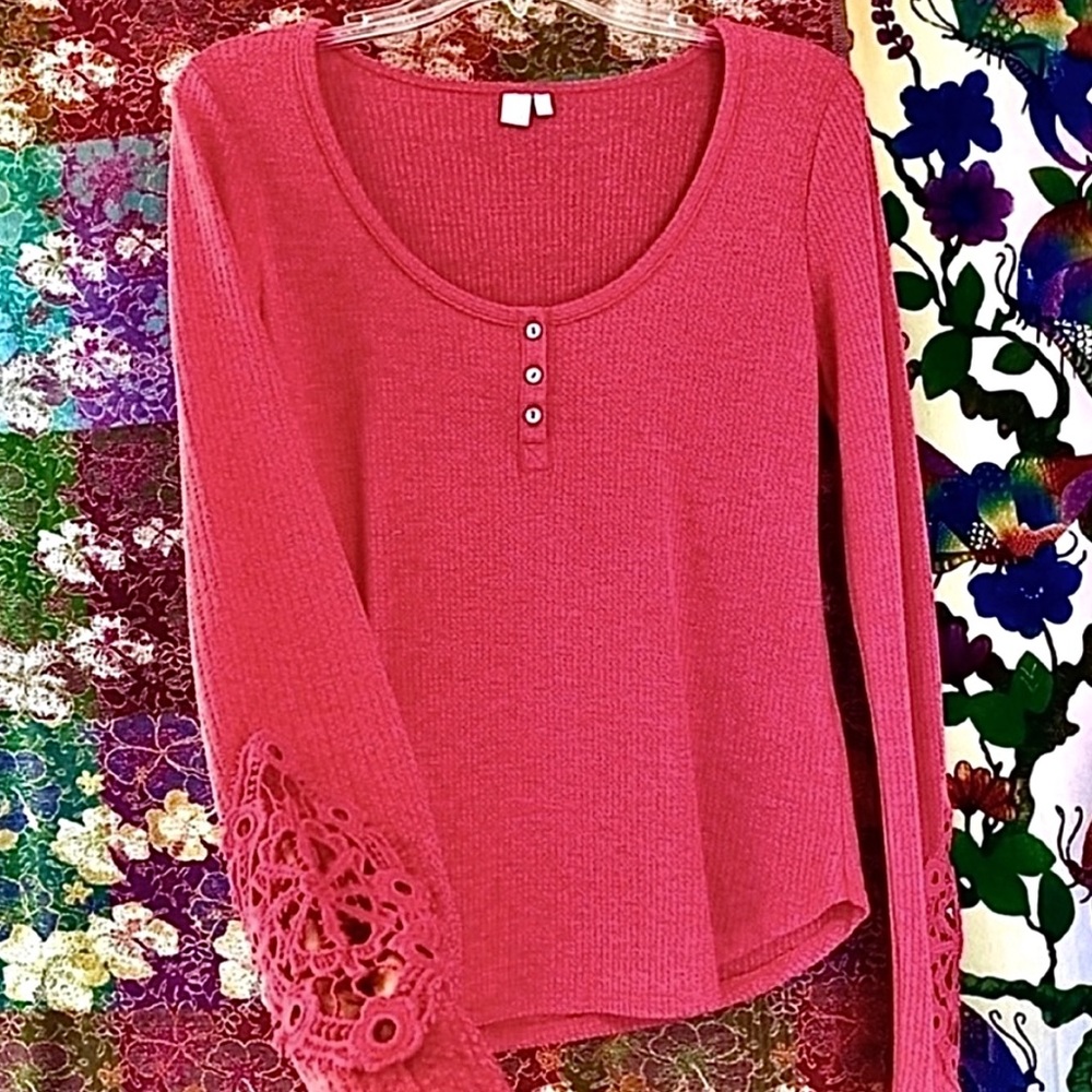 πΊπHPππΊ NWOT Anthropologie Eloise Crochet Cuff Henley - Picture 2 of 16